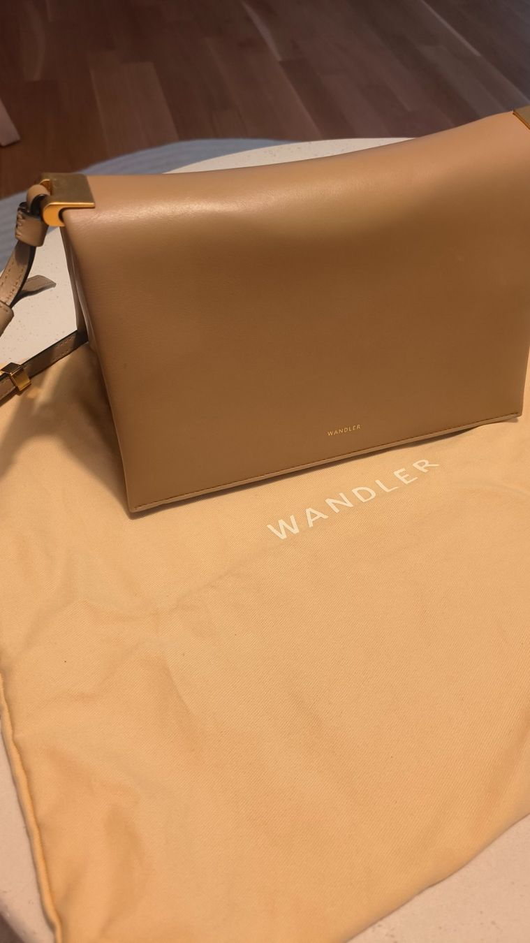 Wandler Borse: Wandler Handtasche 'UMA' , beige Nappa Leder – Nuovo (secondo la descrizione) da Zürich venduto da Innabella 2