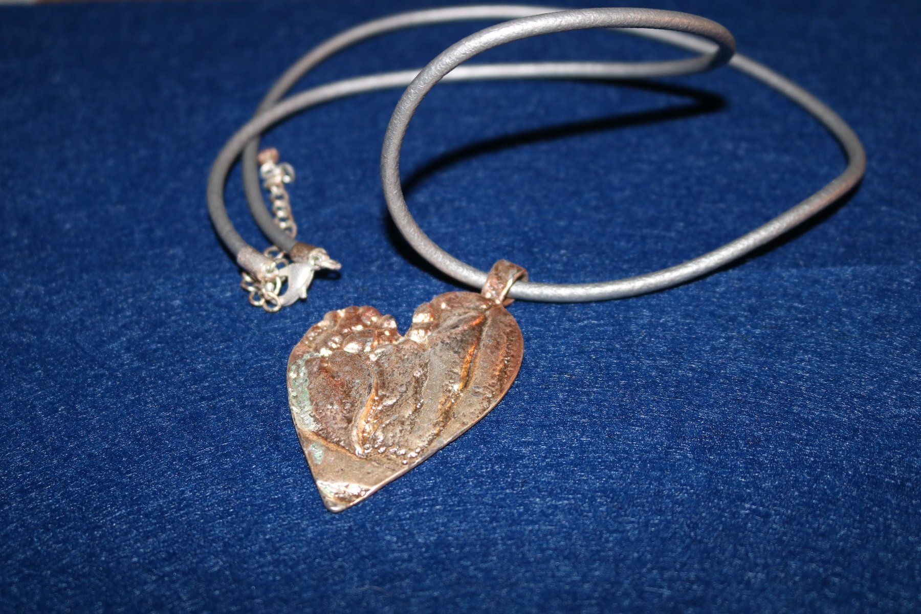 Catenine: Halskette mit Herz-Anhänger silberfarben – Usato da Zuchwil venduto da cel_6nyv