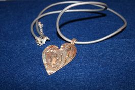 Halskette mit Herz-Anhänger silberfarben