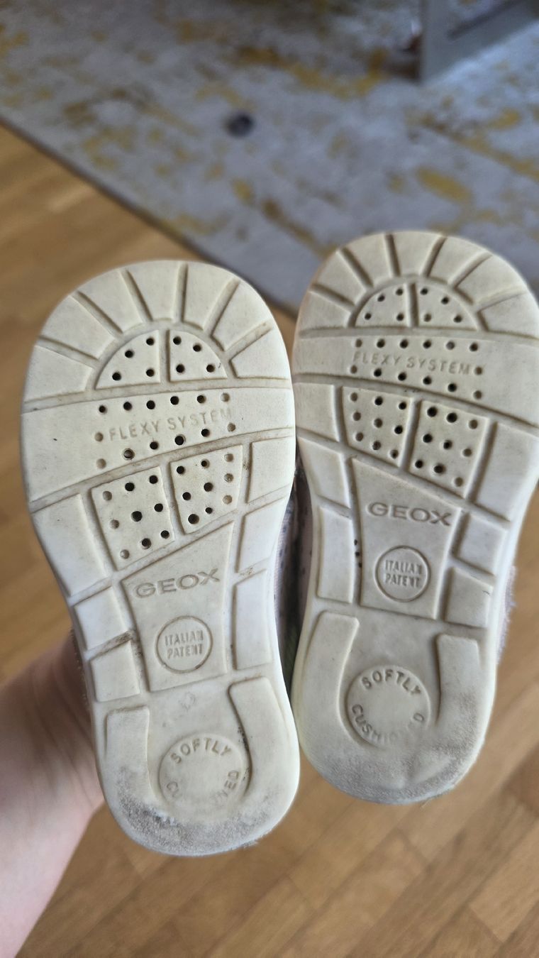 Geox Schuhe für Mädchen: Geox Halbschuhe Gr. 22 – Gebraucht aus Wettingen von Francesca011 1