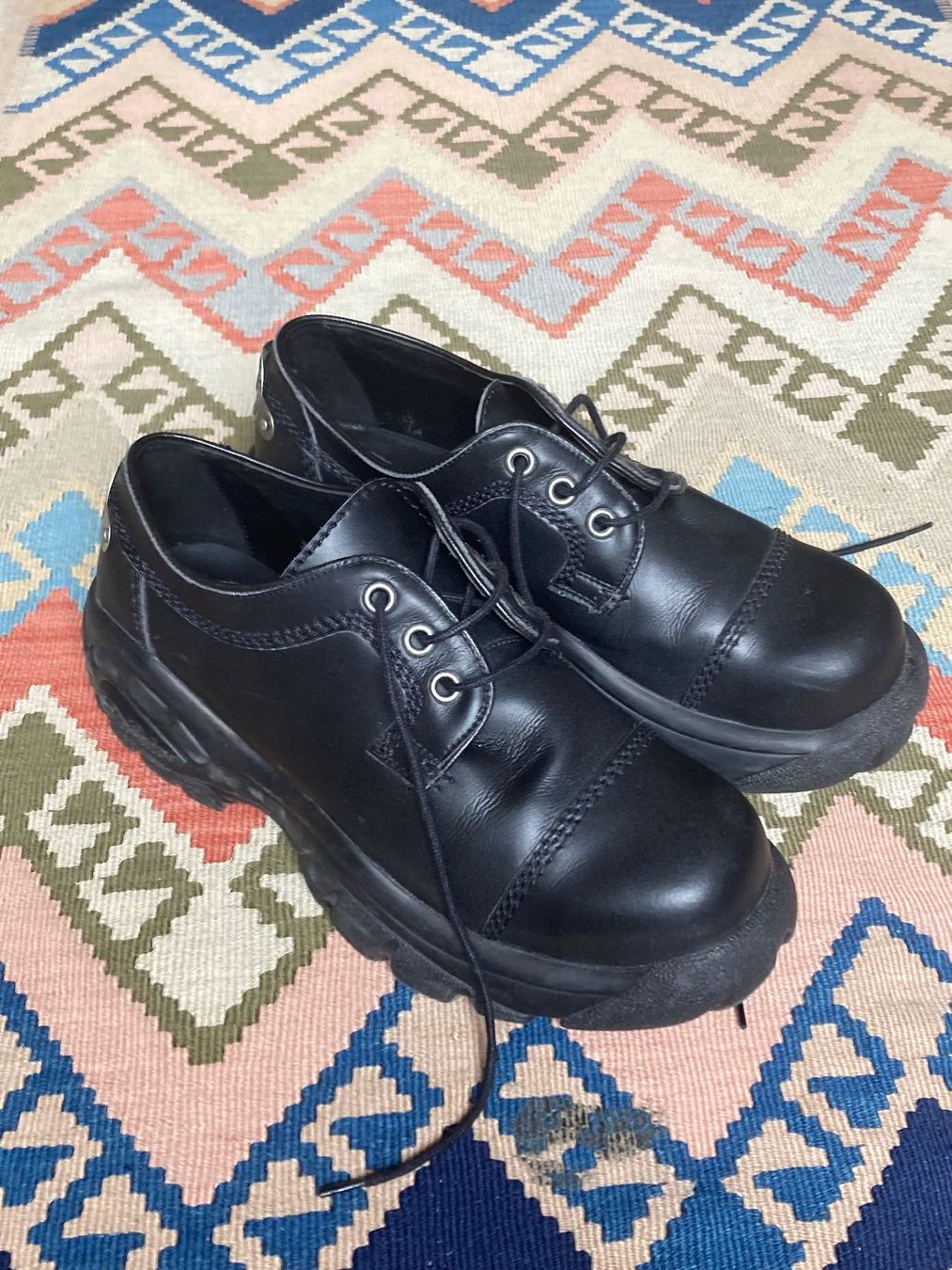 Buffalo Scarpe da uomo: Buffalo Herrensauna Schuhe Gr. 46 – Usato da Basel venduto da clmsfir