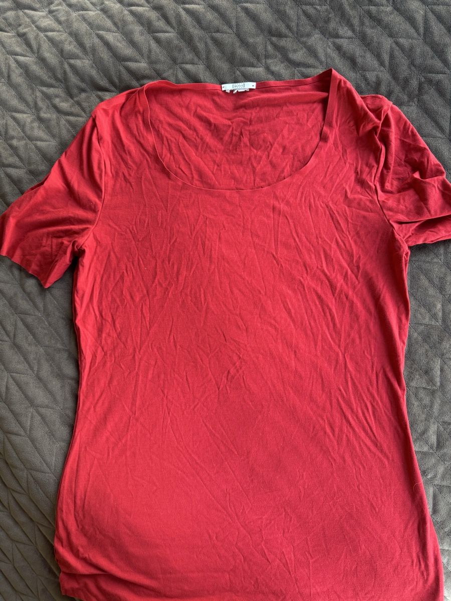 Wolford T-Shirts: Wolford Shirt, Grösse S Rot  – Gebraucht aus St. Gallen von LkN_34