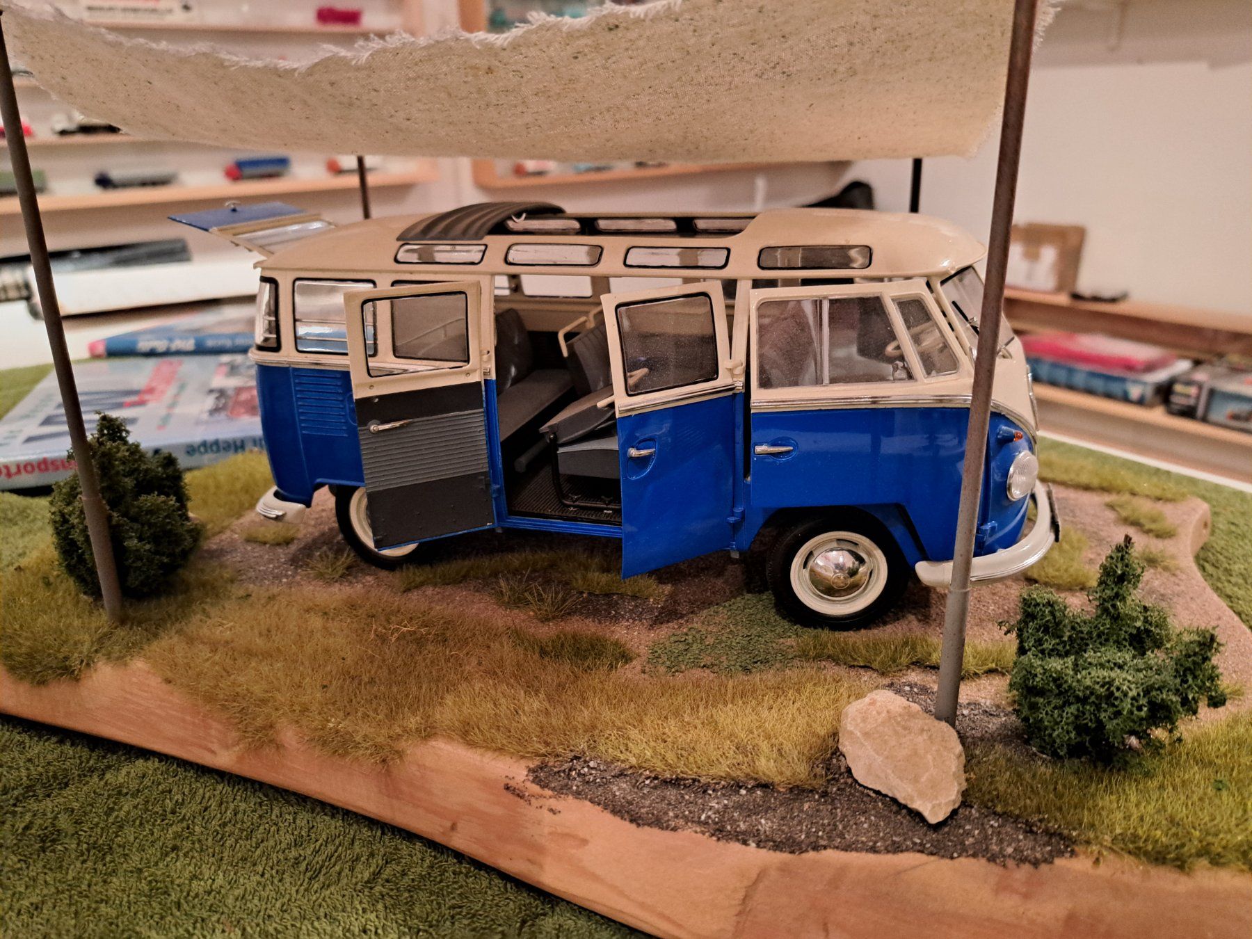 Volkswagen Modellini d'auto: VW-Bulli Ecke! – Usato da Liestal venduto da leroy09 1