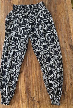 leichte Sommerhose Gr. 34