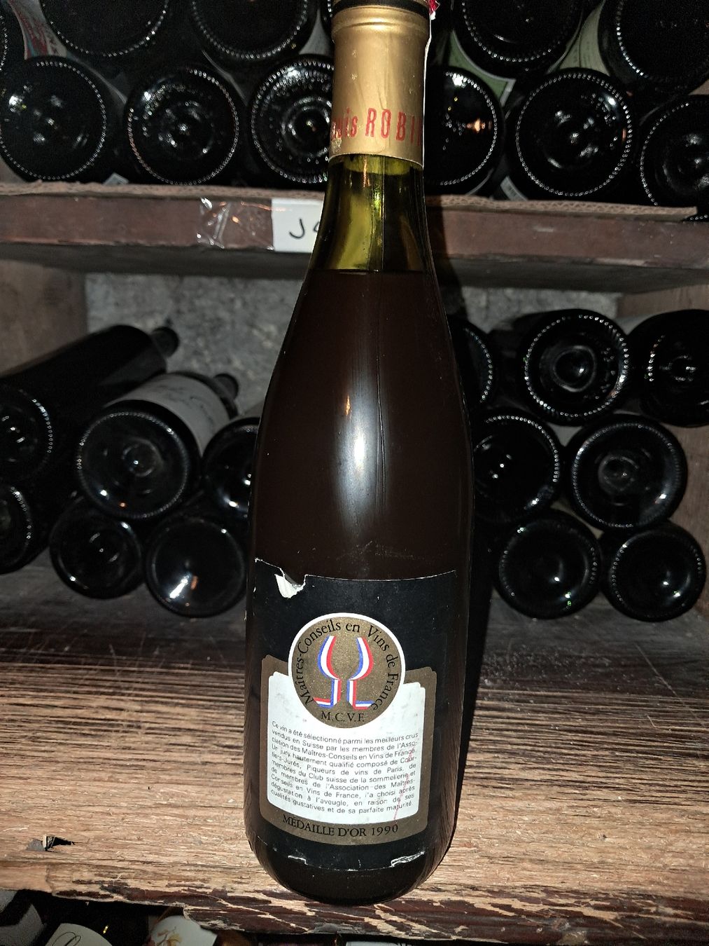 Vino: Moulin-à-Vent Louis Robin 1989 – Nuovo e nell'imballaggio originale da Le locle venduto da juliensaran 2