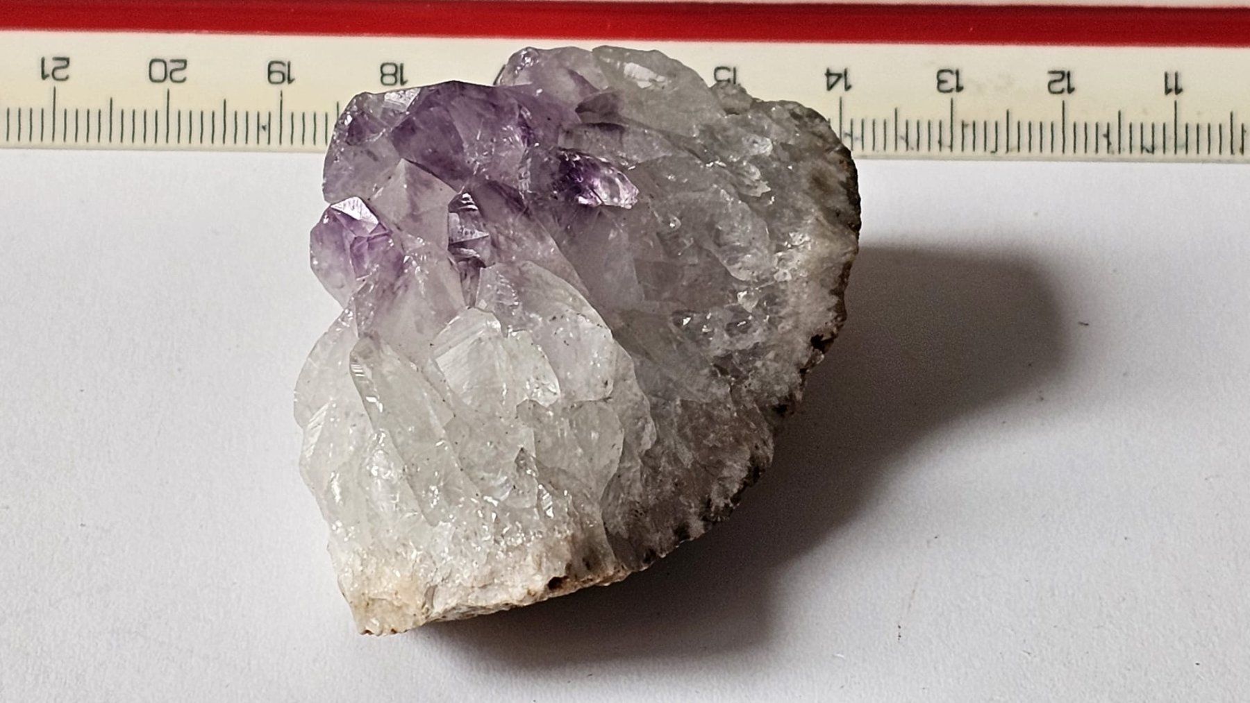 Mineralien & Heilsteine: Natural amethyst and quartz crystal cluster on matrix. – Gebraucht aus St-Légier-Chiésaz von nig_dk7p 2