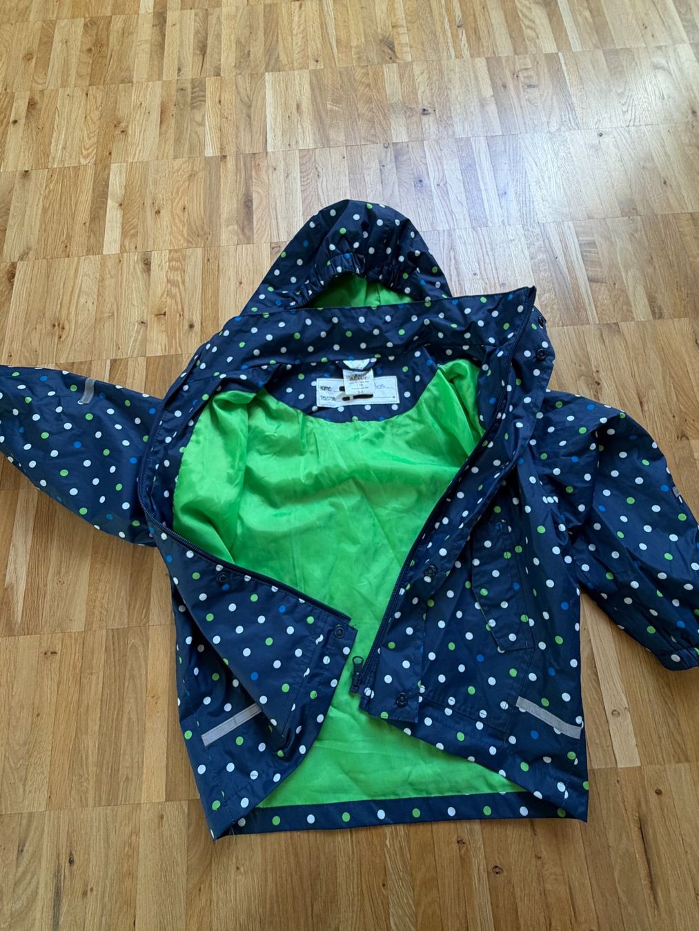 Giacche & Cappotti: Kinder Regenjacke Grösse 116 – Usato da Kloten venduto da phug 2