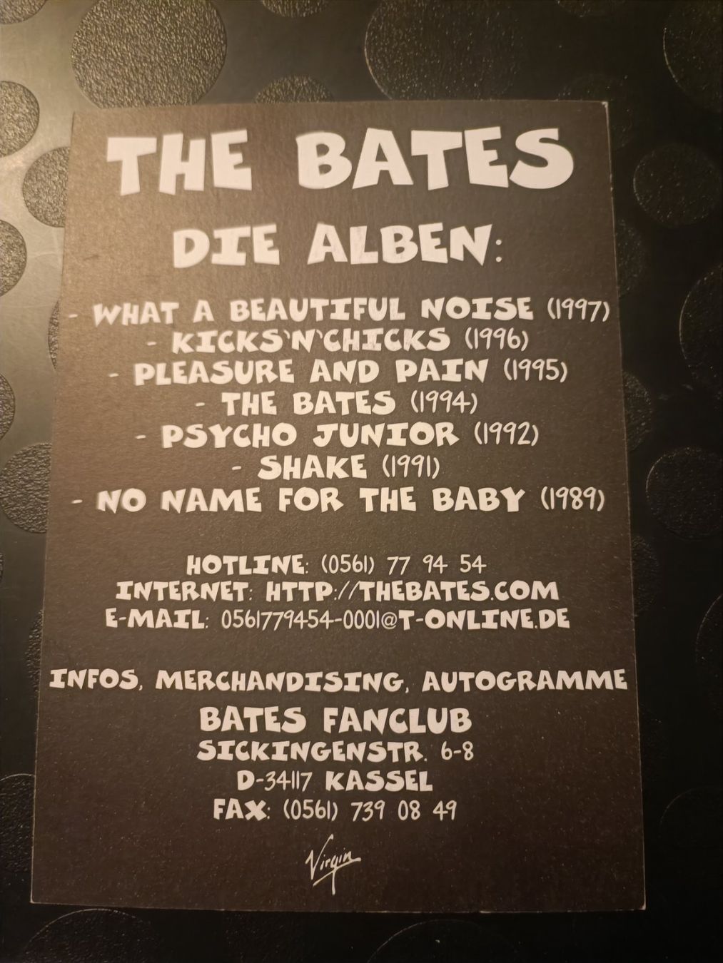 Autografi: The Bates - handsigniert aus den 90er Jahren – Usato da Menziken venduto da Artographs 1