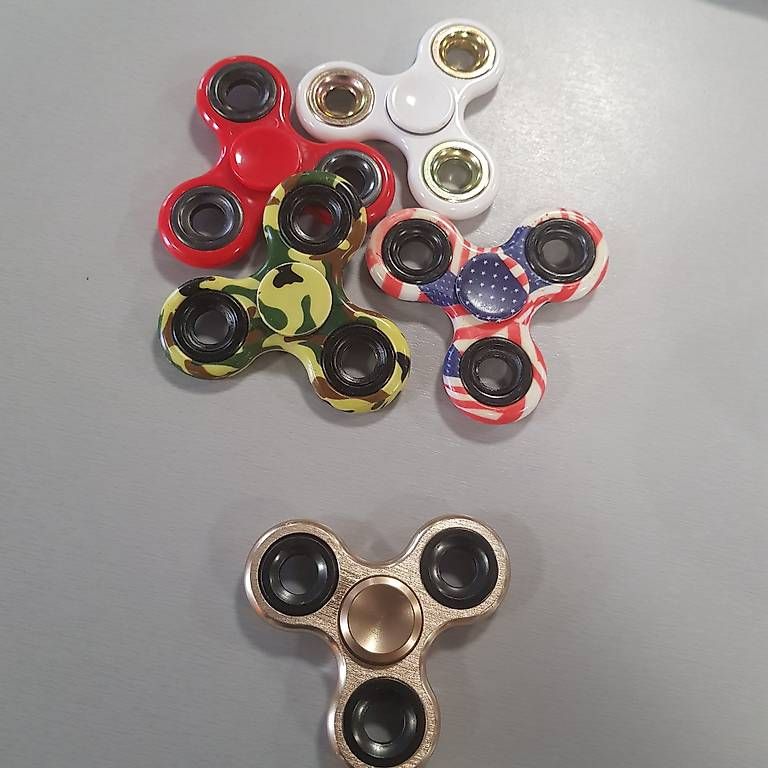 Giocattoli: Fidgetspiner Metal und Plastik – Usato da Brüttisellen venduto da mfran 1
