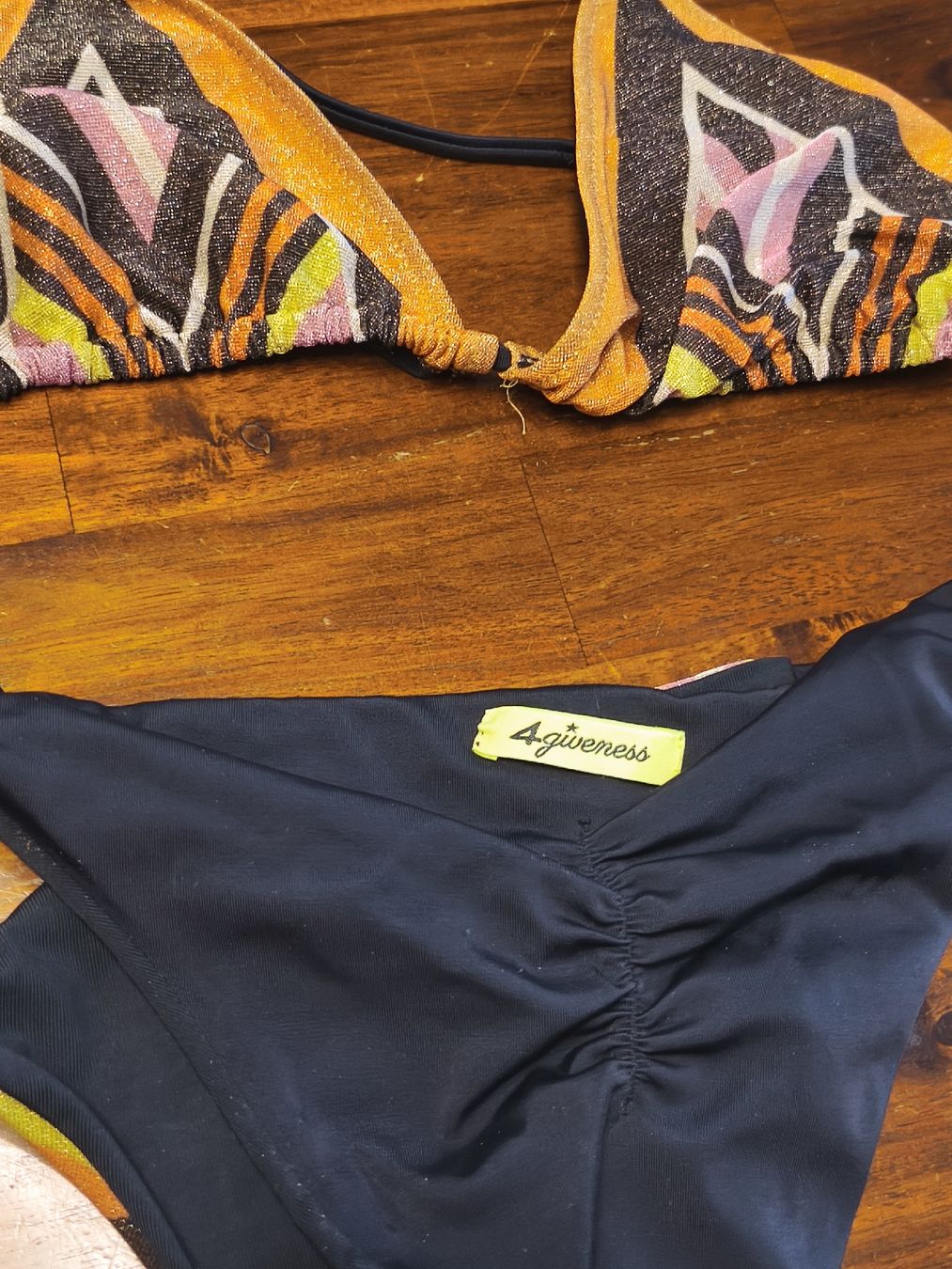 Badekleider & Bikinis: Bikini von 4giveness mit sommerlichem Muster, Grösse L – Gebraucht aus Wohlen AG von art_9qvl 2