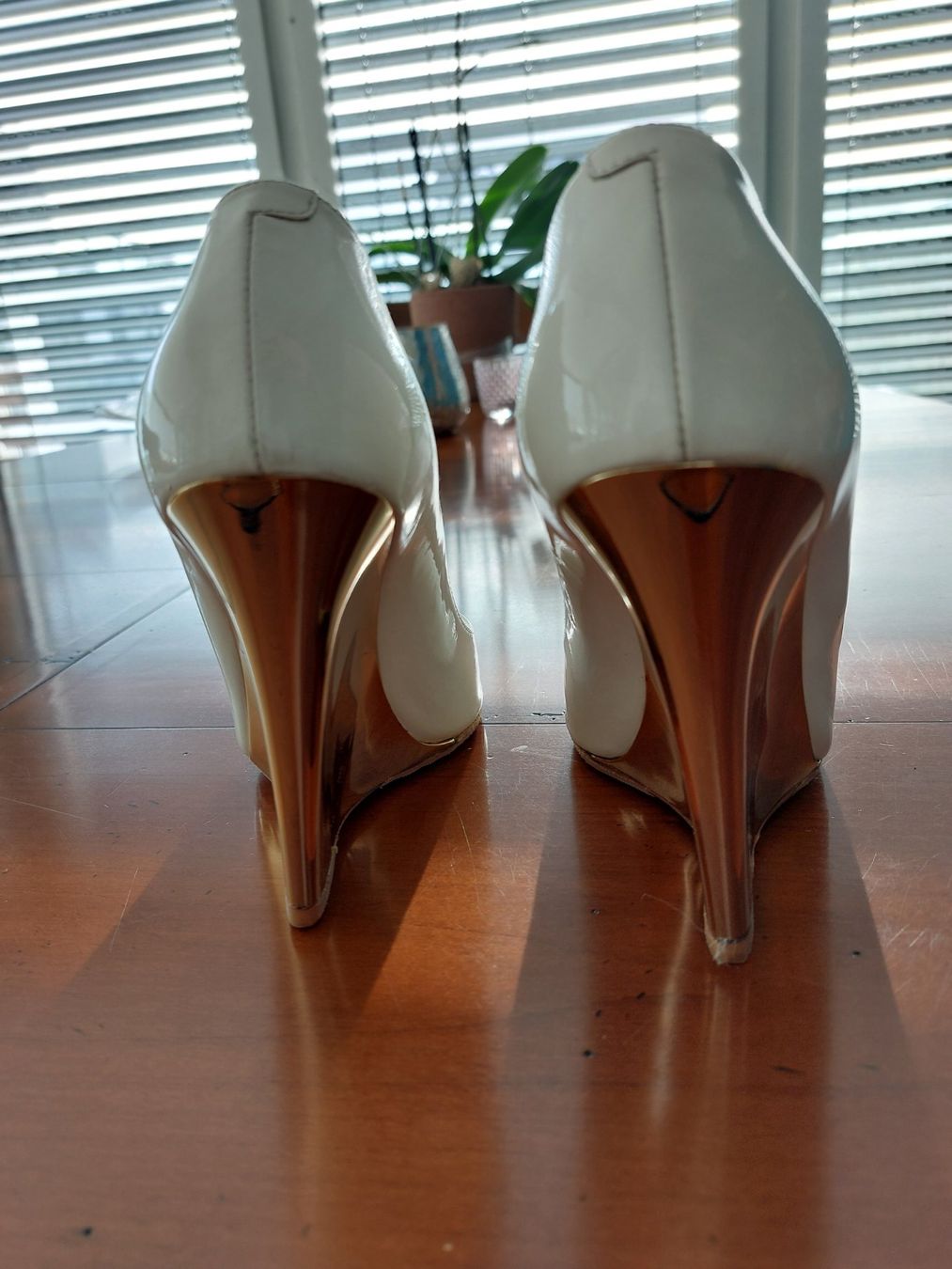 Scarpe da donna: Jimmy Choo Pumps – Usato da Uerikon venduto da AnnaL 4
