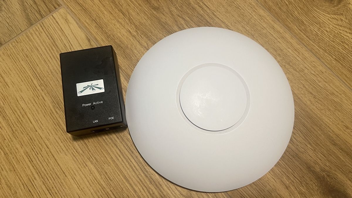 Ubiquiti WiFi: Unifi AP AC Pro - ubiquiti – Usato da Turbenthal venduto da Warrior32