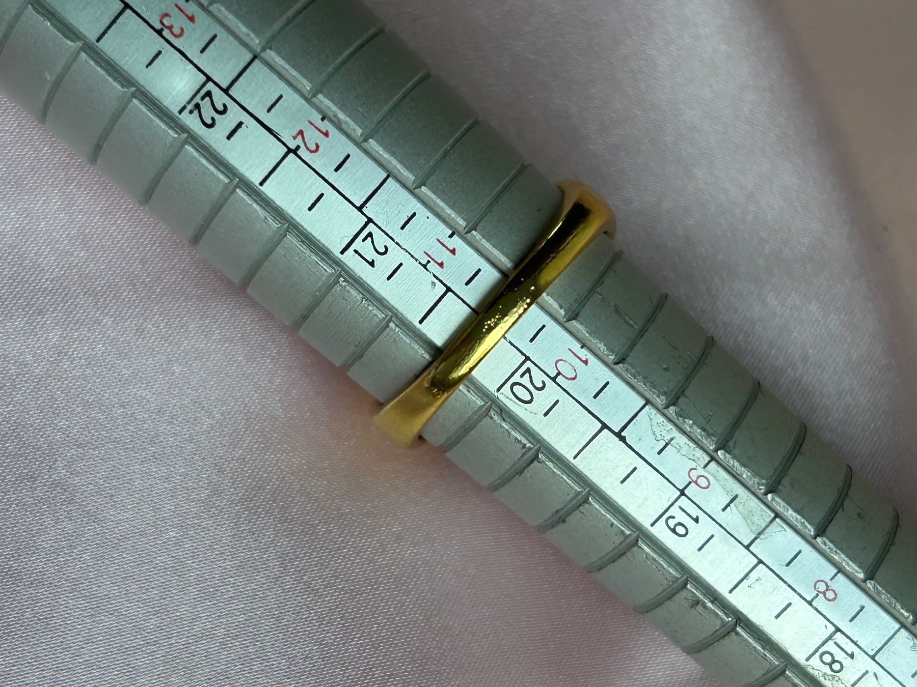 Ringe: Goldener Ring mit schwarzem Stein RETRO (64) – Gebraucht aus Laufen von belleskulptur 5