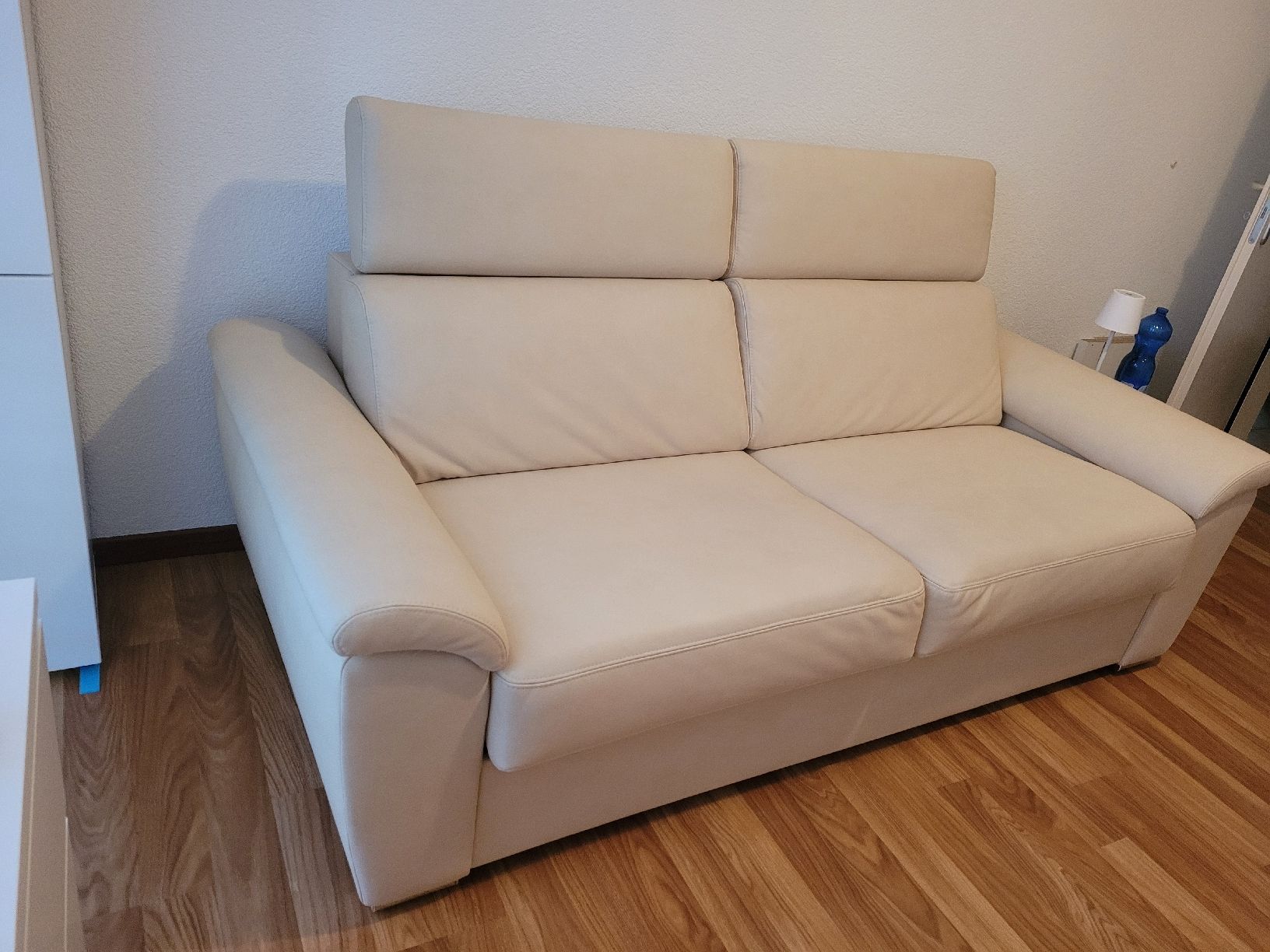 Sofas: Leder Bettsofa – Neuf (Voir description) à Laupen ZH par Magic06
