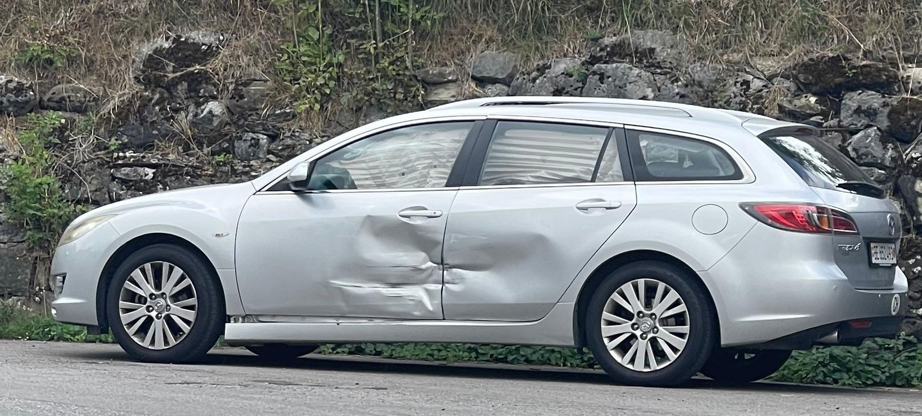 Mazda Automobili: Mazda 6 2.0 / Automatik / Klima – Difettoso da Kehrsatz venduto da Krampuschki 2