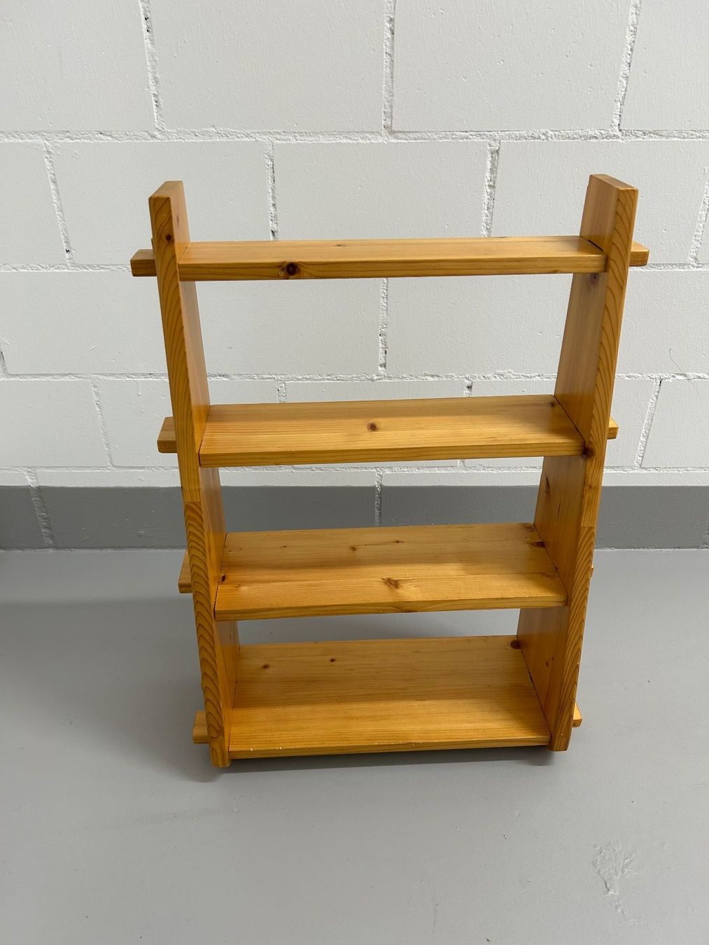Scaffali: Holzregal – Usato da Wängi venduto da Argon180 4