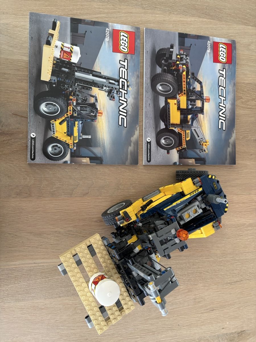 Lego Giocattoli: LEGO Technic 42079 Schwerlastgabelstapler - Komplett! – Nuovo (secondo la descrizione) da Wetzikon ZH venduto da mic_ssc8