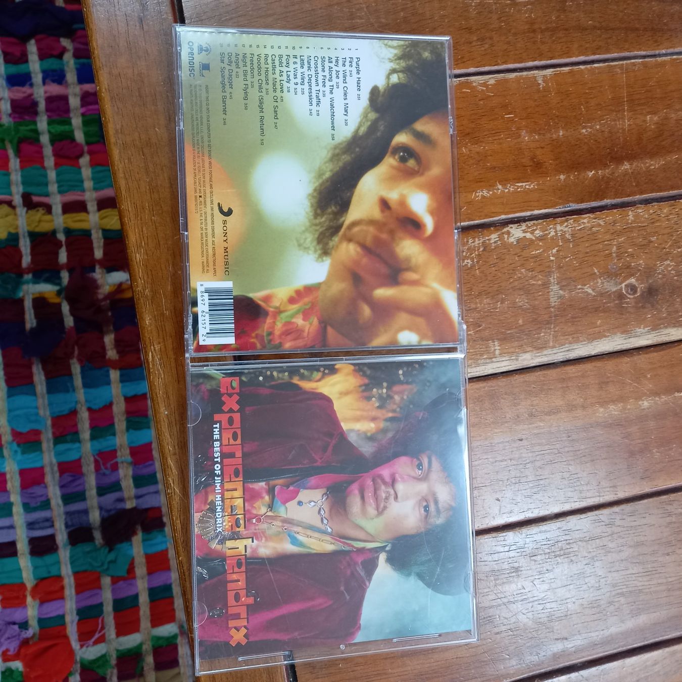 CD: Jimi hendrix- the best – Usato da St-Cergue venduto da VeganWarrior