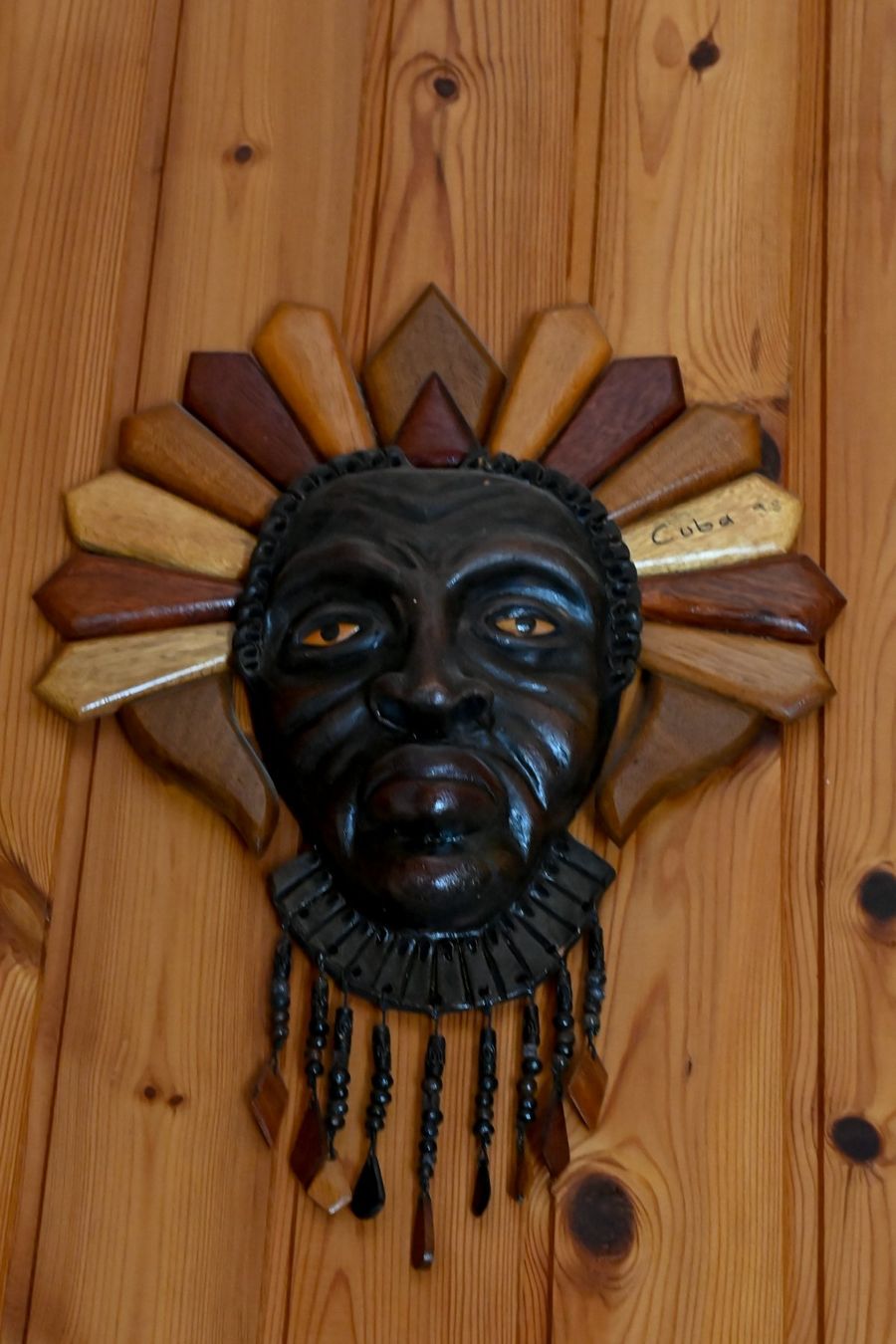 Tutte le decorazioni: Tête en bois sculptée – Usato da Choëx venduto da que_9pnh