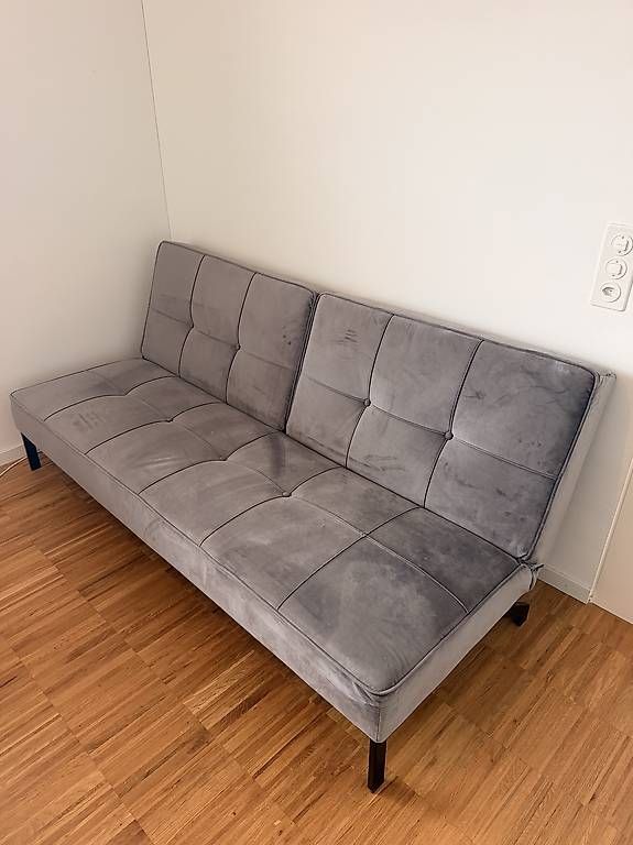 Sofas: Bettsofa Grau – Gebraucht aus Regensdorf von championofmystery