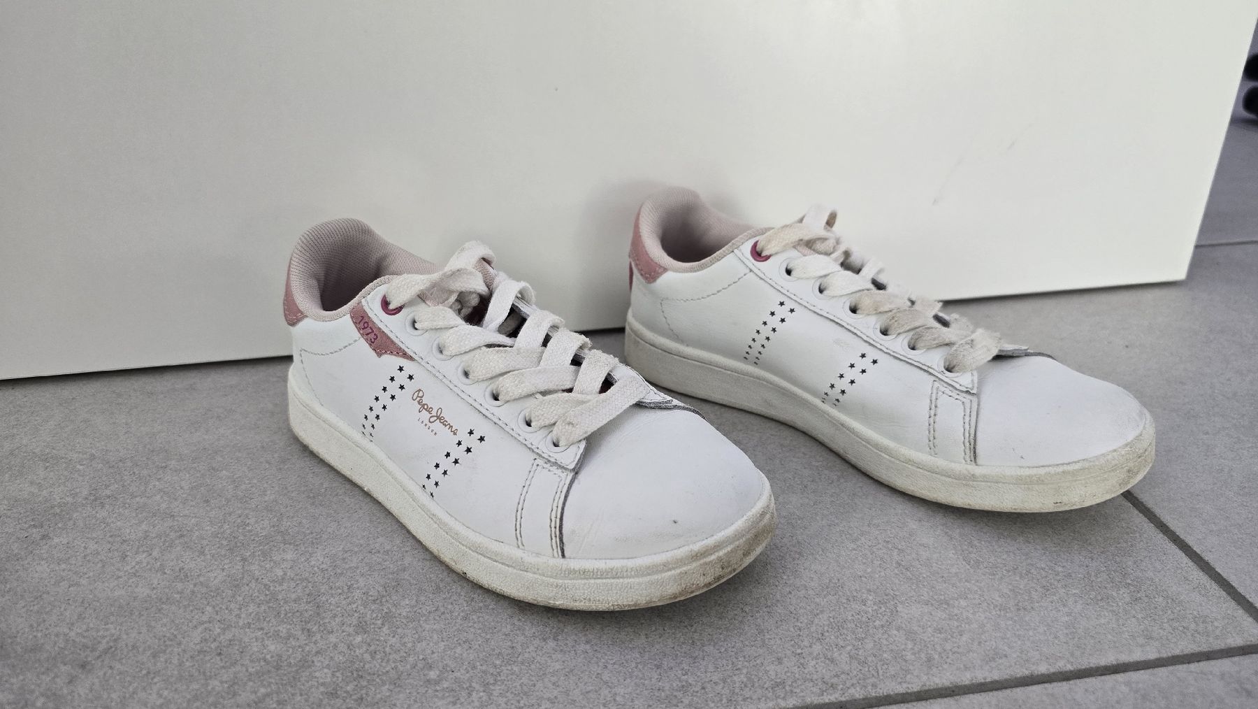 Pepe Jeans Scarpe per ragazze: Sneaker Pepe Jeans Gr. 33 – Usato da Wängi venduto da tamaso11