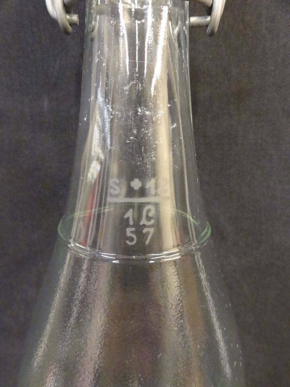 Gläser, Krüge & Flaschen: Flasche LIMONADE PUR SUCRE V. PILLOUD CHÂTEL-ST-DENIS 1957 – Gebraucht aus Kerzers von Flaschenposten 5
