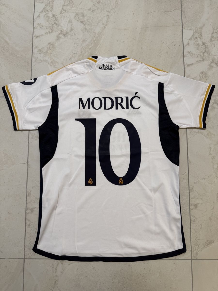 Adidas Canottiere & Pantaloni: Real Madrid Trikot, Modric #10 – Nuovo (secondo la descrizione) da Bronschhofen venduto da leo_99hp 1