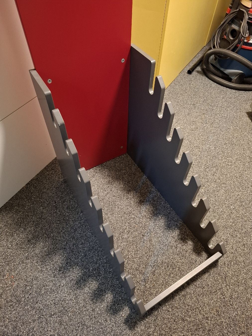 Sonstige Dekorationen & Accessoires: Murchendiser für Platten Plattenständer Musterplatten Holz – Gebraucht aus Zug von marc.attinger 1