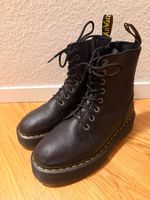 Dr. Martens Plateaustiefeletten