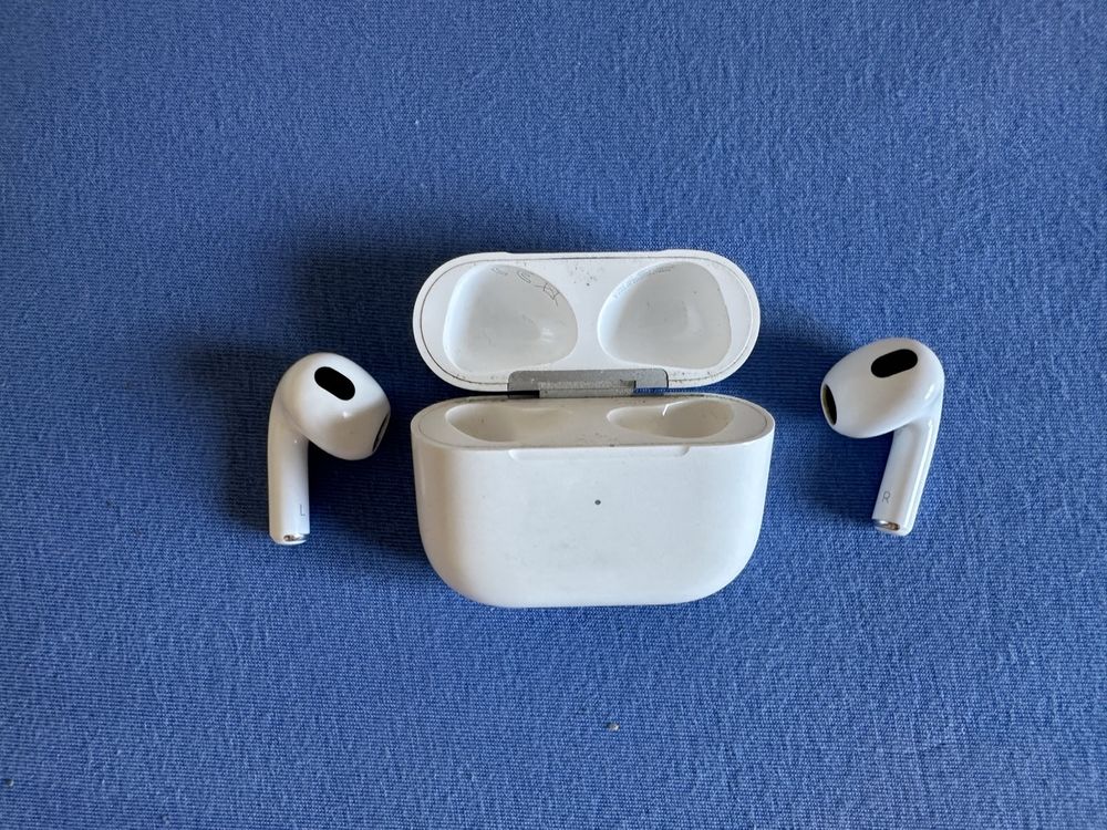 AirPods 3 3