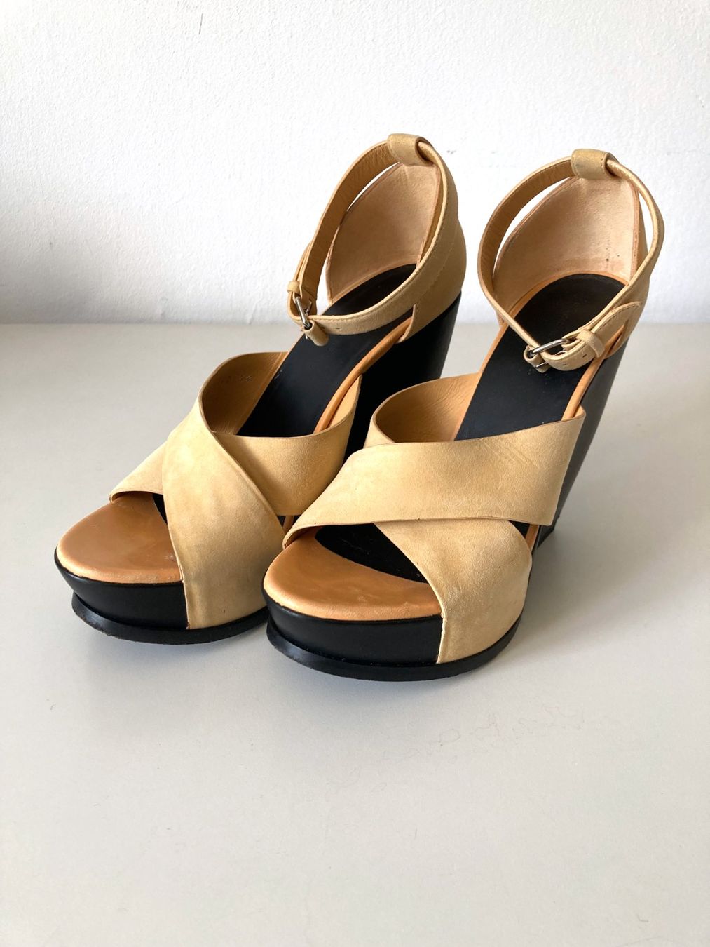 Balenciaga Scarpe da donna: BALENCIAGA Sandales – Usato da Reconvilier venduto da oliver008