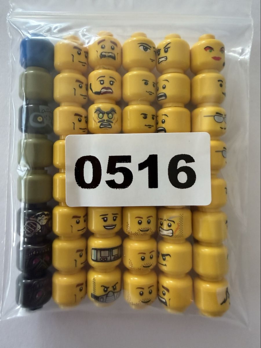 Lego Giocattoli: Lego Minifiguren Köpfe, Mix, 48 Stück  – Usato da Rheinfelden venduto da zim_2hqc 1