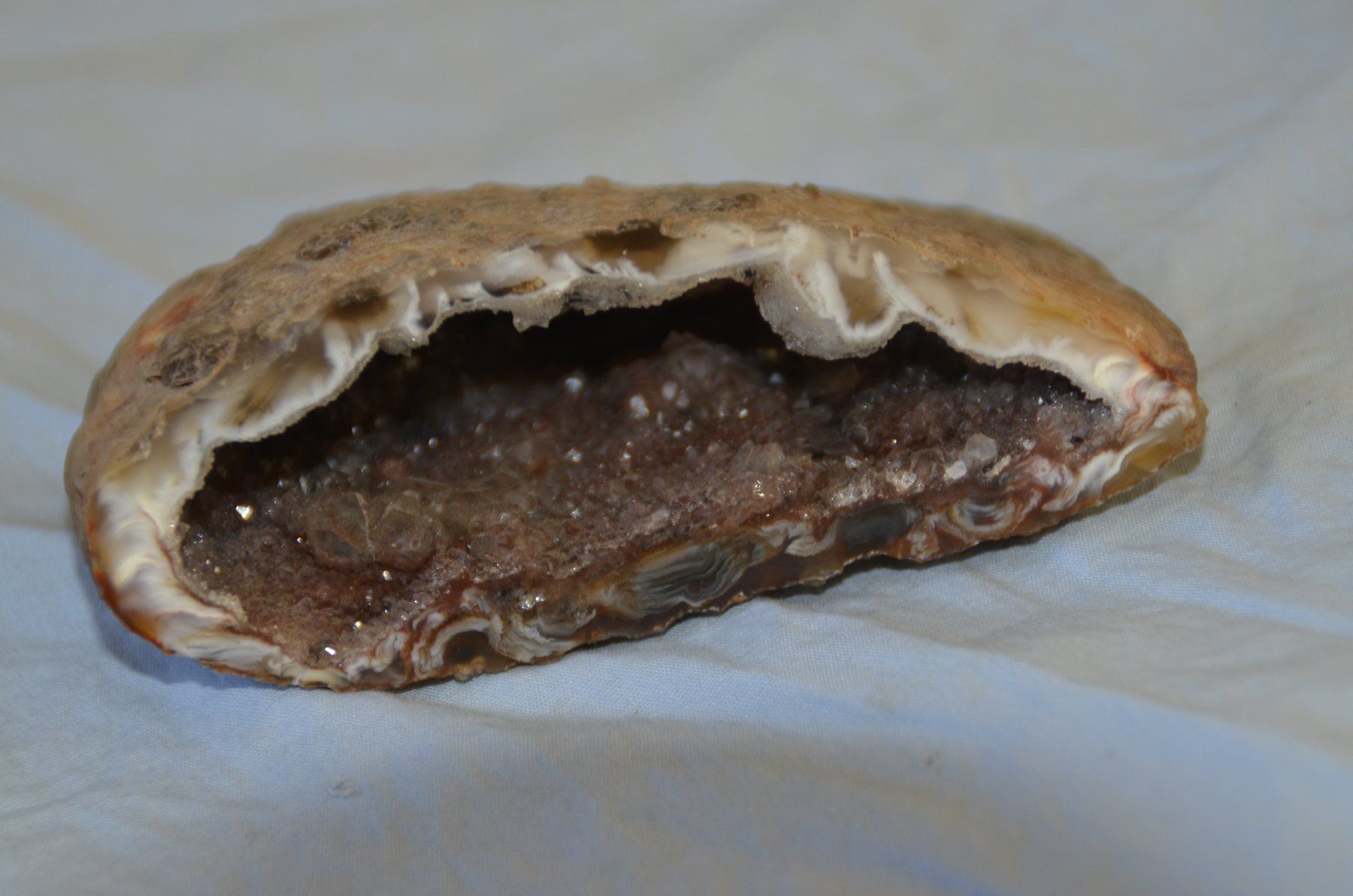 Minerali & Pietre curative: Geode – Usato da Schmerikon venduto da Indio75
