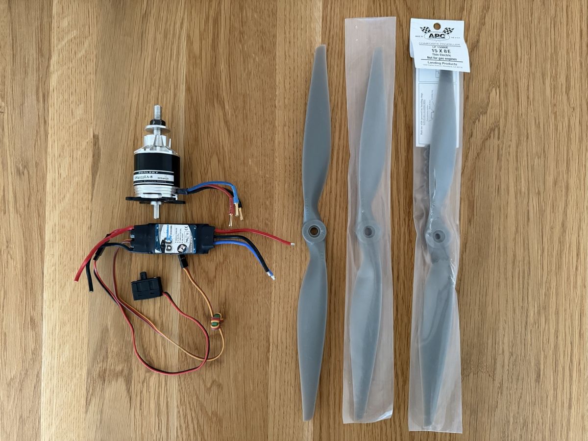 Motori: Dualsky Brushless Set – Usato da Sissach venduto da d.suter