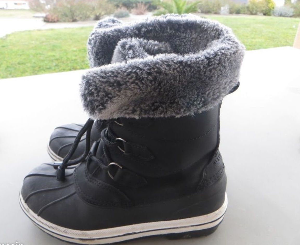 Mckinley Scarpe per ragazze: Mckinley Mädchen-Schneestiefel (Grösse 31) – Usato da Ipsach venduto da Peggyaria