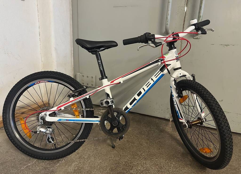 Vélos: Kinderfahrrad Cube Race 200 – D'occasion à Bischofszell par Mr.Kompass 2