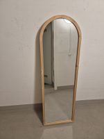 Standspiegel mit Holzrahmen