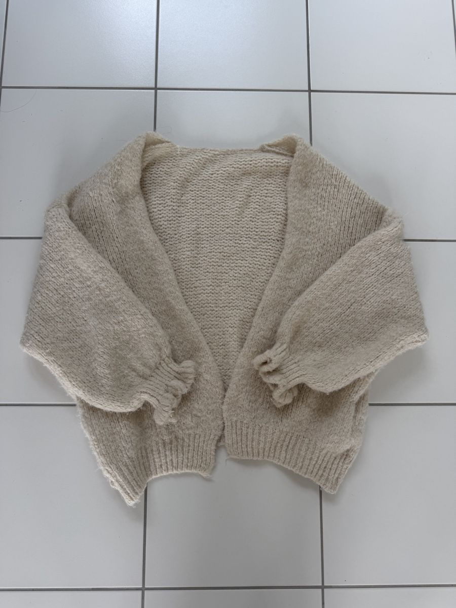 Pullover & Sweatshirts: Cardigan  – Gebraucht aus Schmerikon von 80zz08