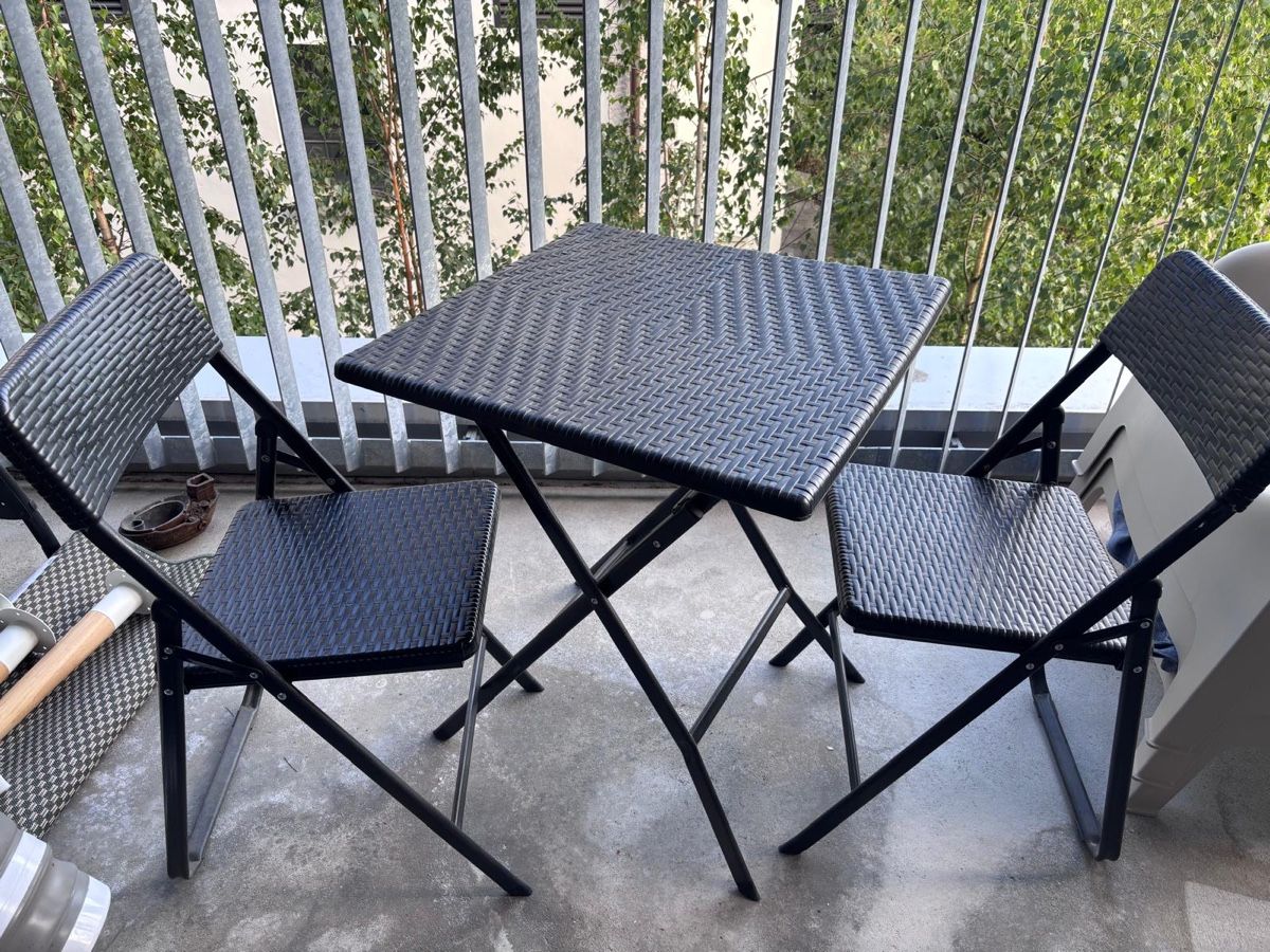 Set di tavolo e panche: Bistro Tisch – Usato da Derendingen venduto da Toscano1