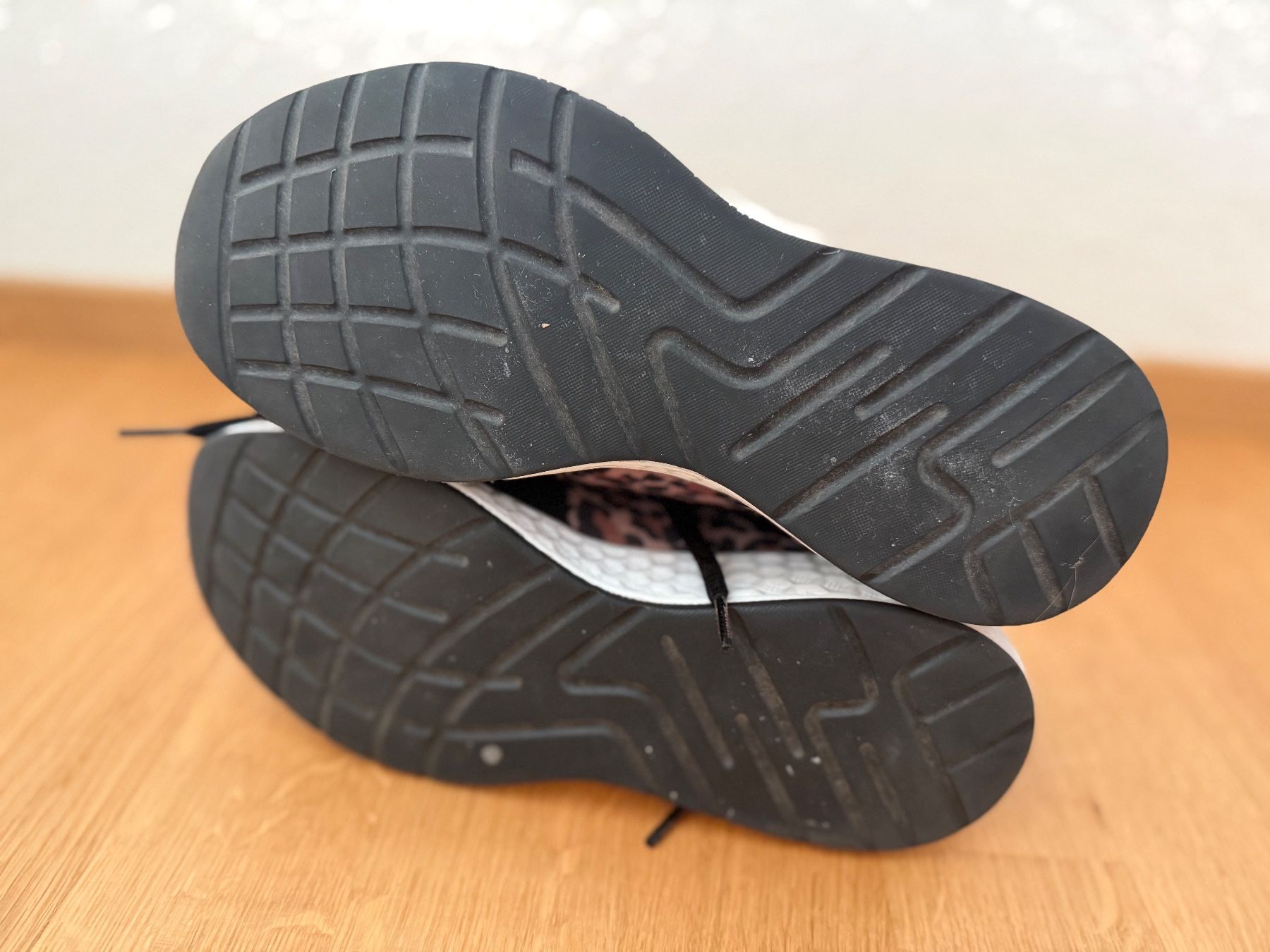 Bench Schuhe für Mädchen: Turnschuhe Bench Gr 37 Leo – Gebraucht aus Hünibach von rotestandem01 3