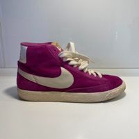 Nike Wmns Blazer Mid Suede vintage, Size 39