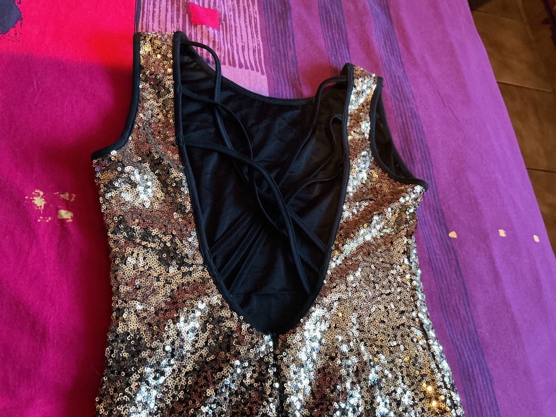 Vestiti: ROBE à Sequins - Taille S (petit M) – Usato da Le Lignon venduto da Gwen77 3