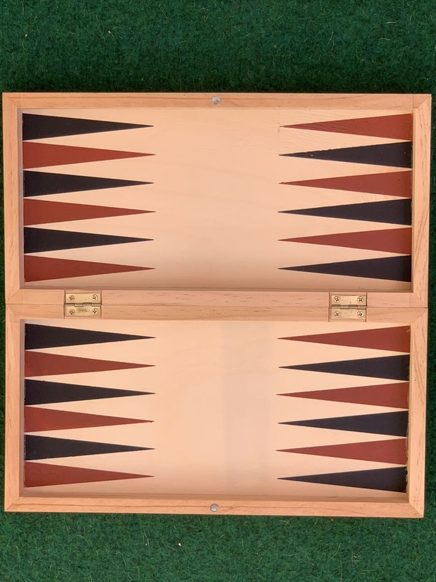 Spiele: Schach & Backgammon - Set – Gebraucht aus Wangen b. Olten von Finolino28 7