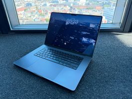 MacBook Pro 16'' M3 Pro, 18 GB RAM, sehr guter Zustand