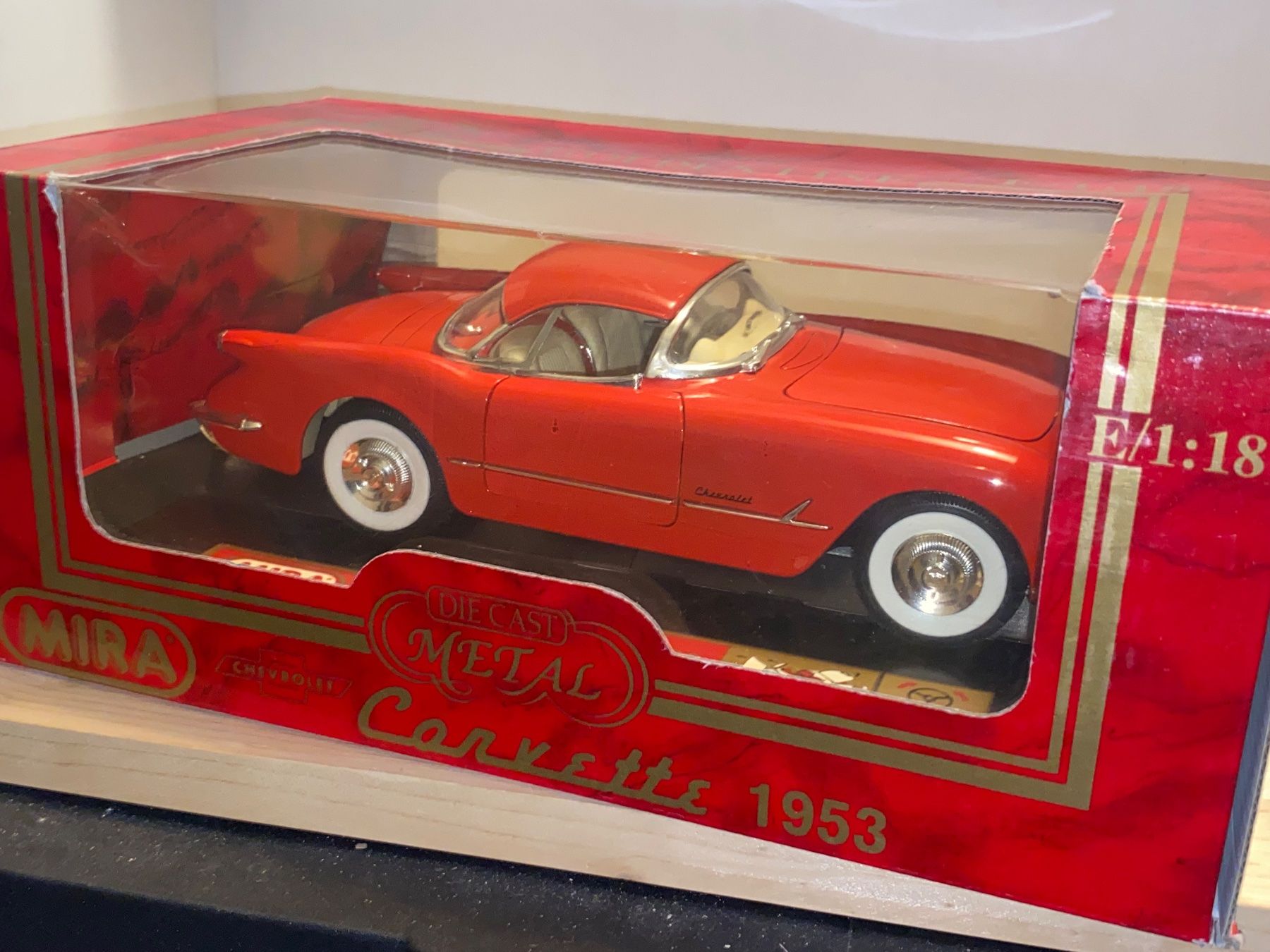 Chevrolet Modellini d'auto: 1953 Chevrolet Corvette 1/18 – Nuovo (secondo la descrizione) da Wohlen AG venduto da PrivatSammlung