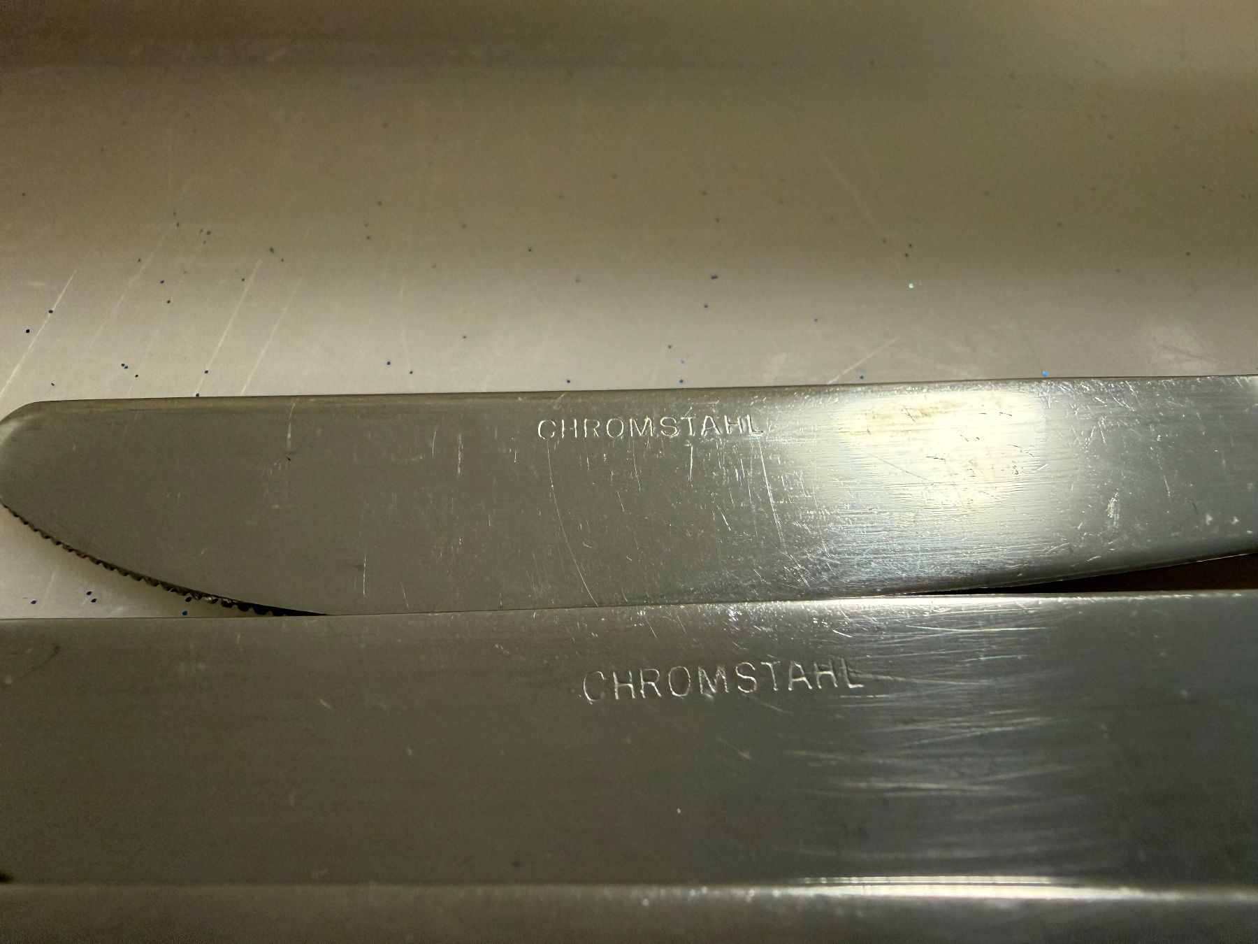Coltelli: Chromstahl Messer Set, Vintage, 38 Stück – Usato da Cugnasco venduto da tizianaq 2