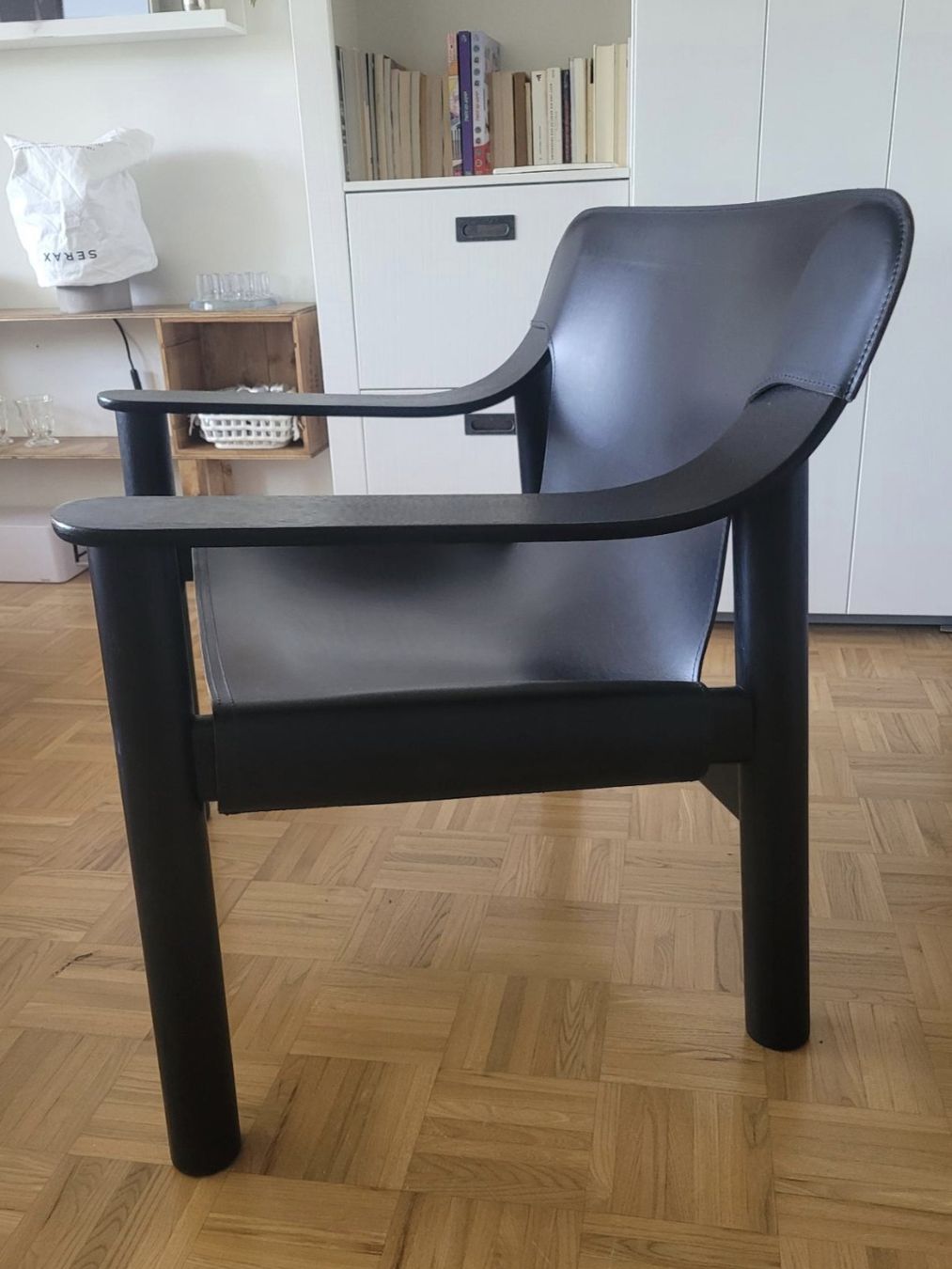 Hay Poltrone: Sessel Bernard von HAY, Echtleder und MassivEiche, schwarz – Usato da Zürich venduto da HelloSunshine8048 4
