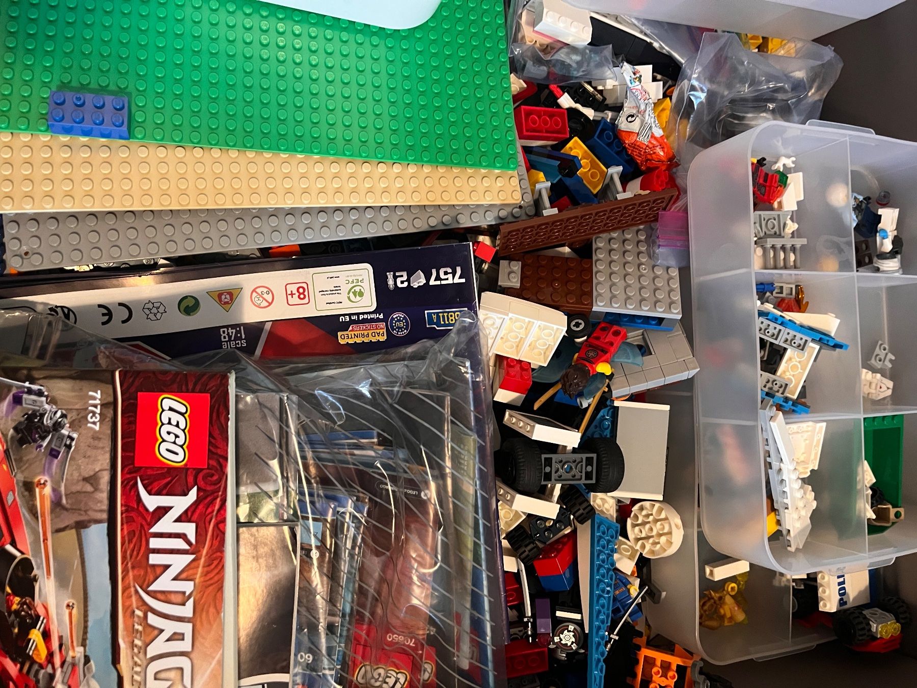 Lego Giocattoli: Lego Sammlung mit Boxen – Usato da Adliswil venduto da norrmen 1