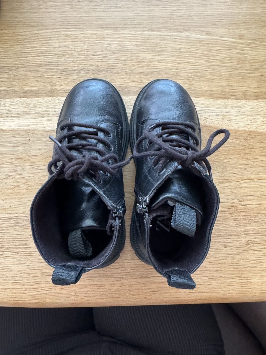 Schuhe für Jungen: Stiefel – Gebraucht aus Tagelswangen von Isa036