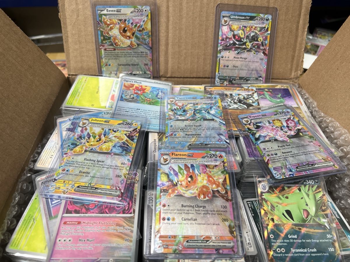 Pokémon Cartes à collectionner: 6 kg Pokemon Karten Prismatic Evolution Englisch – Neuf (Voir description) à Goldau par ecko08